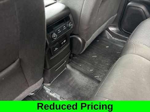 Used 2023 GMC Acadia SLE w/ Infotainment Package AWD/4WD image 33