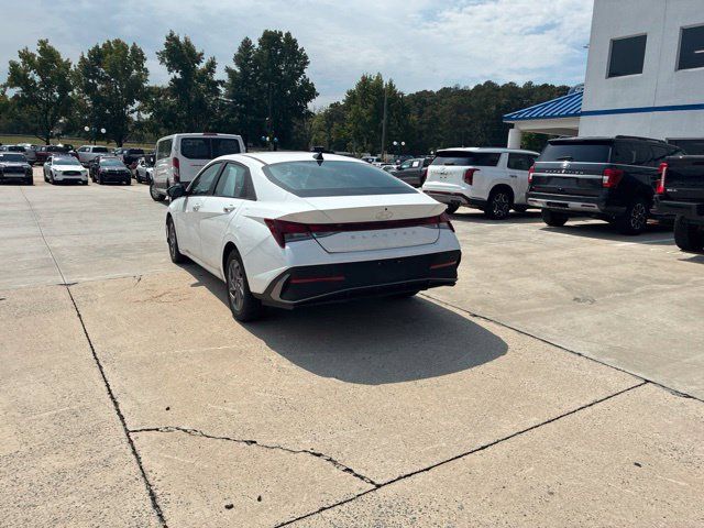 Used 2024 Hyundai Elantra SEL FWD image 26
