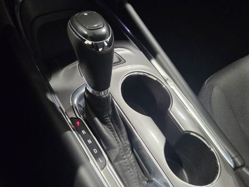 Used 2016 Chevrolet Malibu LT image 6