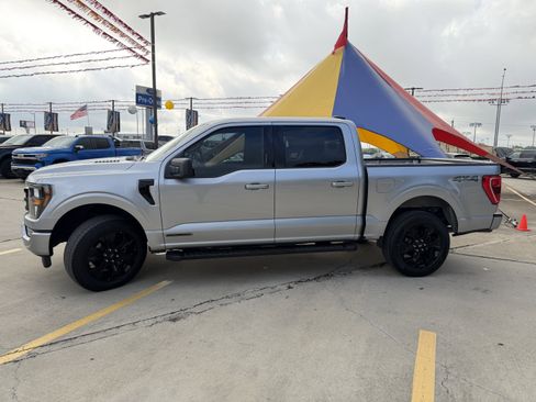 Certified 2023 Ford F150 XLT w/ XLT Black Appearance Package AWD/4WD image 11
