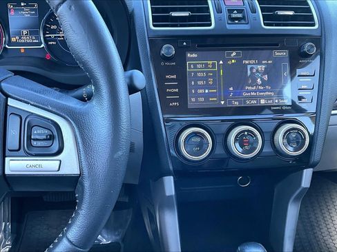 Used 2017 Subaru Forester 2.5i Limited w/ Popular Package #2 AWD/4WD image 6