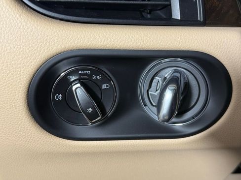 New 2026 Porsche Macan image 36