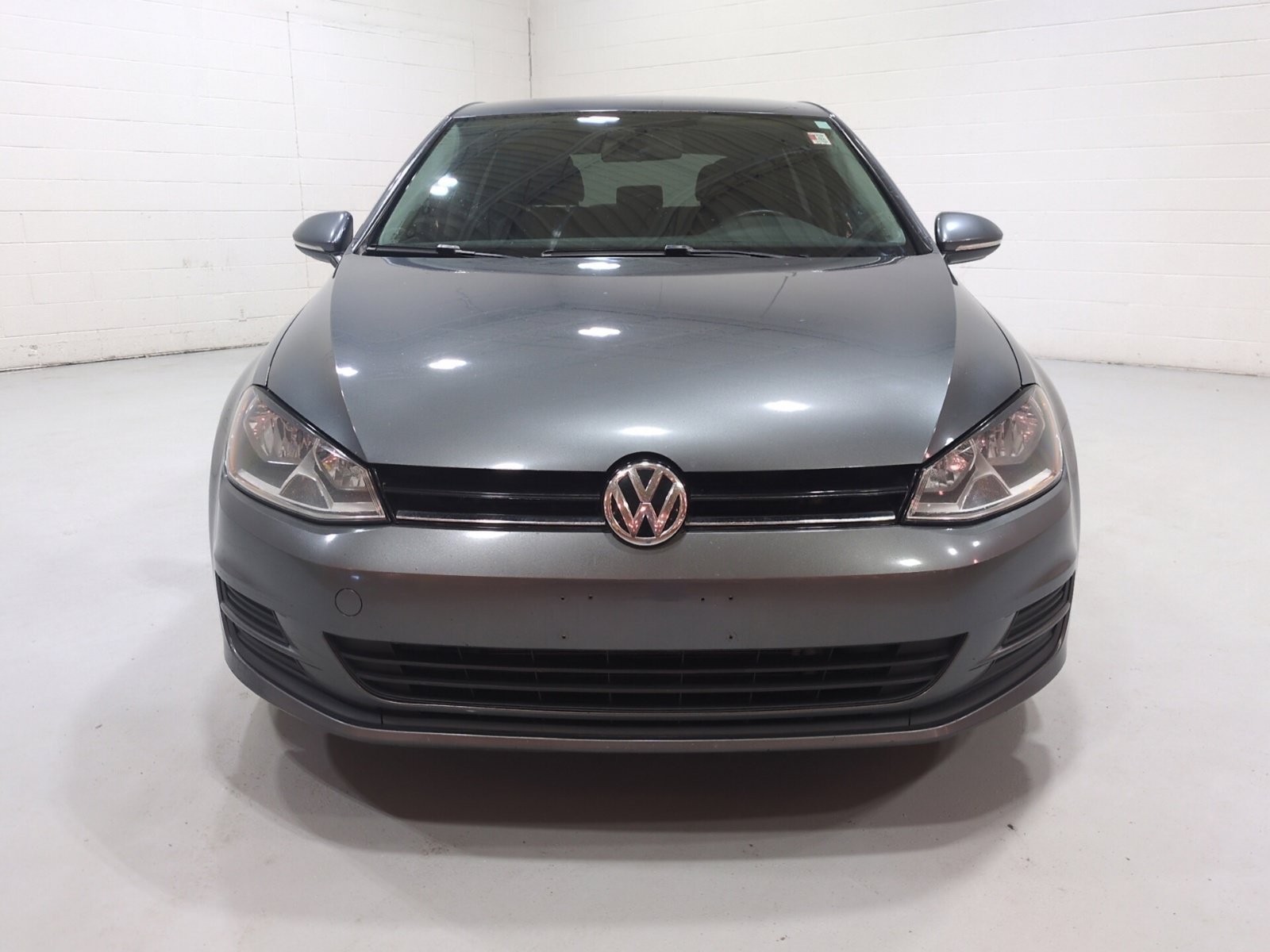 Used 2015 Volkswagen Golf TDI S FWD image 8