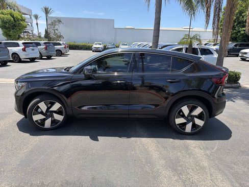 Certified 2023 Volvo C40 P8 Recharge Ultimate w/ Protection Package Premier AWD/4WD image 8