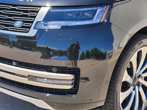 New 2026 Land Rover Range Rover Long Wheelbase SE image 5