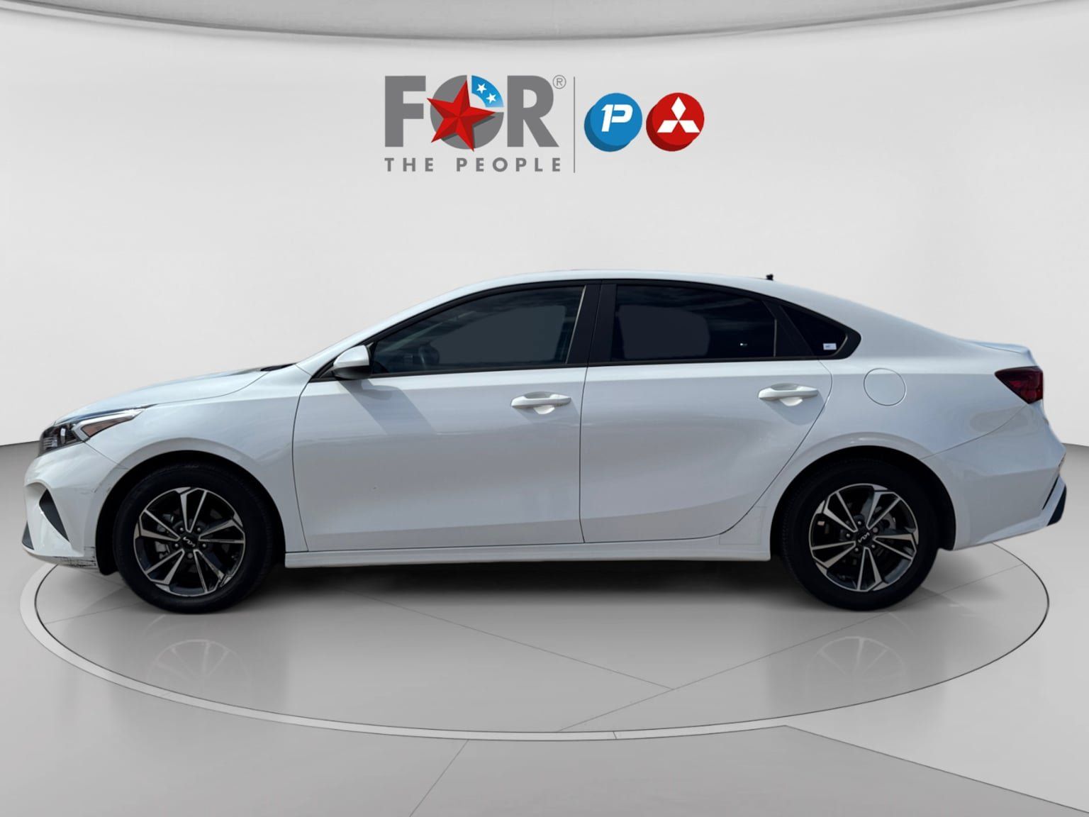 Used 2024 Kia Forte LXS FWD image 2
