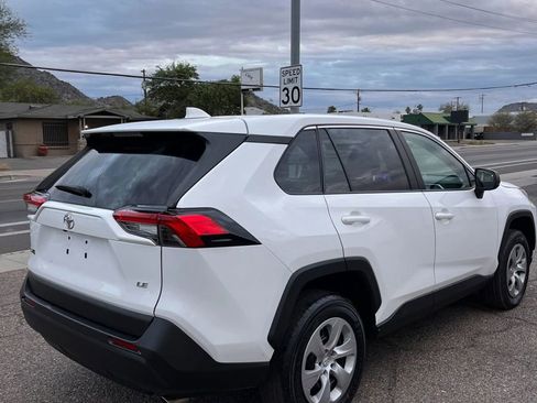 Used 2024 Toyota RAV4 LE image 7