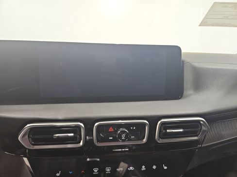 New 2026 Nissan Sentra SV w/ SV Convenience Package FWD image 18