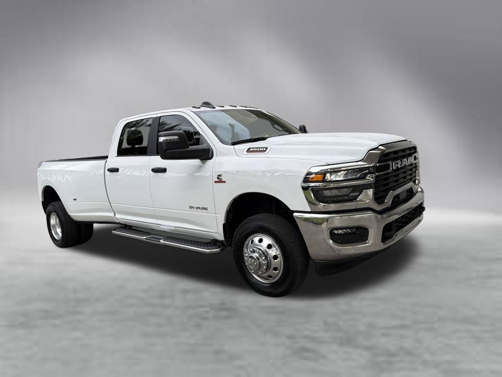 Used 2025 RAM 3500 Big Horn AWD/4WD image 2