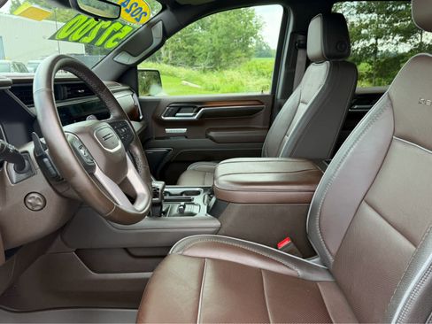 Used 2024 GMC Sierra 1500 Denali w/ Denali Reserve Package AWD/4WD image 12