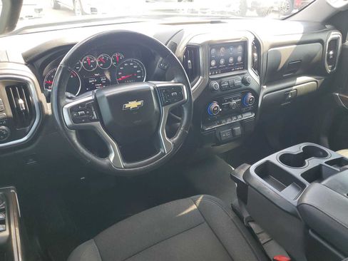 Used 2022 Chevrolet Silverado 1500 LT w/ Z71 Off-Road Package AWD/4WD image 17