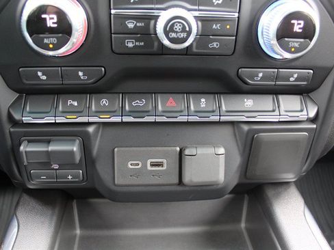 Used 2020 GMC Sierra 1500 Elevation AWD/4WD image 13