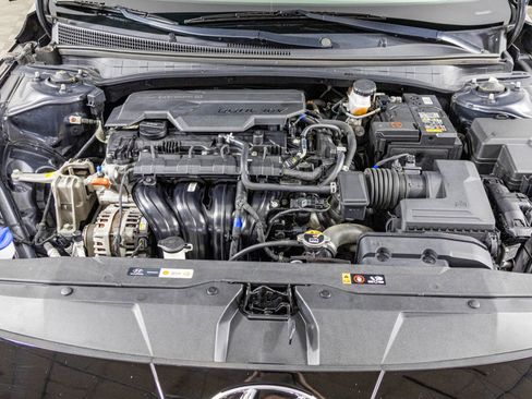 Used 2022 Hyundai Elantra SEL w/ Cargo Package image 41