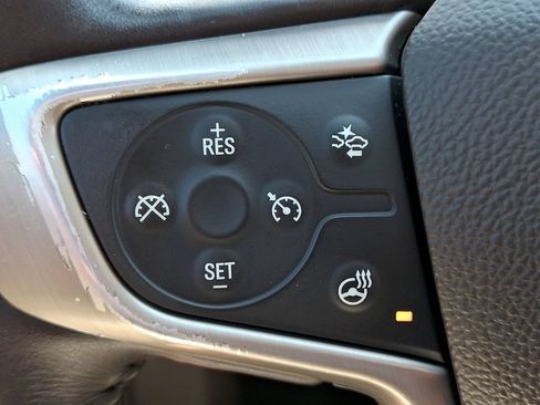 Used 2017 GMC Acadia Denali w/ Technology Package FWD image 24