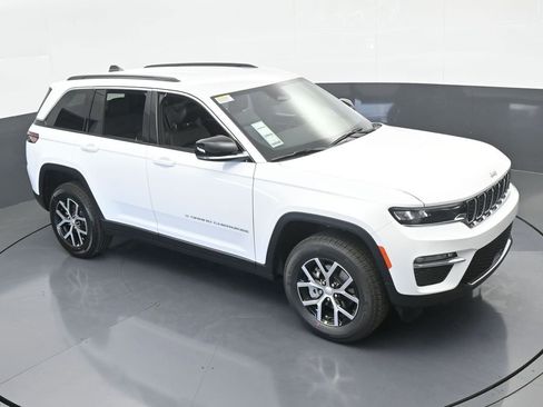 Used 2025 Jeep Grand Cherokee Limited image 53