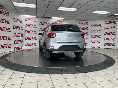 New 2026 Hyundai Venue SEL FWD image 5