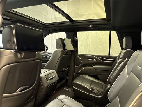 Used 2022 Cadillac Escalade Sport w/ Touring Package image 14