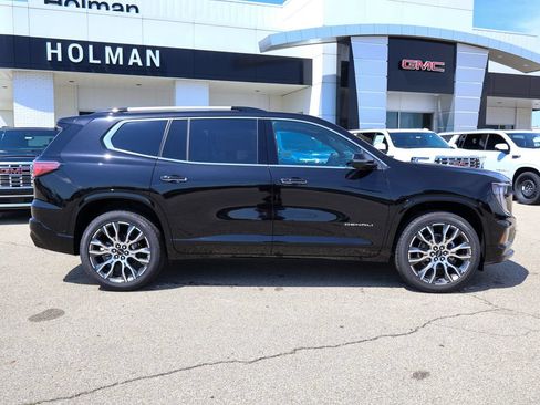 New 2027 GMC Acadia Denali Ultimate w/ LPO, Floor Liner Package AWD/4WD image 2