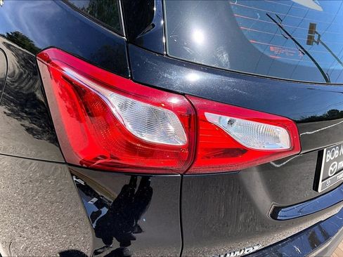 Used 2020 Chevrolet Equinox LS FWD image 29