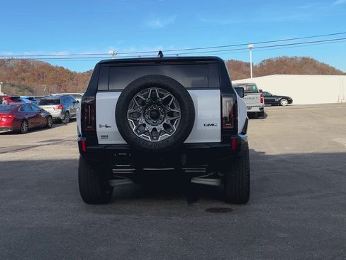 New 2025 GMC Hummer EV 3X image 50