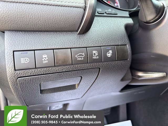 Used 2021 Toyota Camry SE w/ Cold Weather Package AWD/4WD image 14