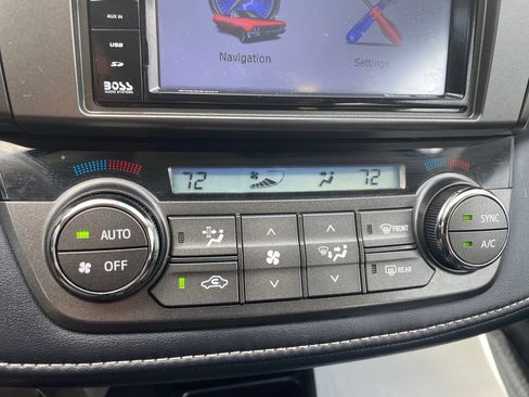 Used 2014 Toyota RAV4 XLE FWD image 27
