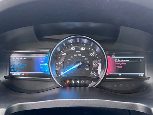 Used 2018 Ford Explorer XLT w/ Equipment Group 202A image 26