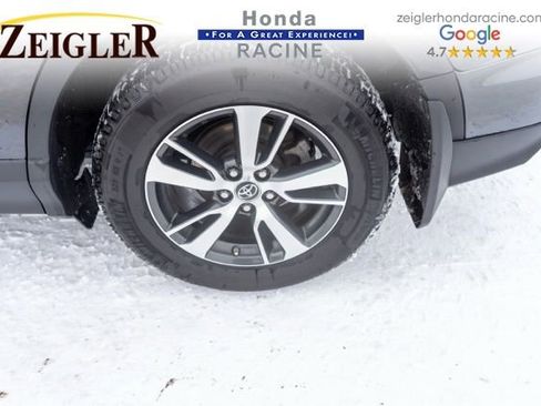 Used 2018 Toyota RAV4 XLE image 11