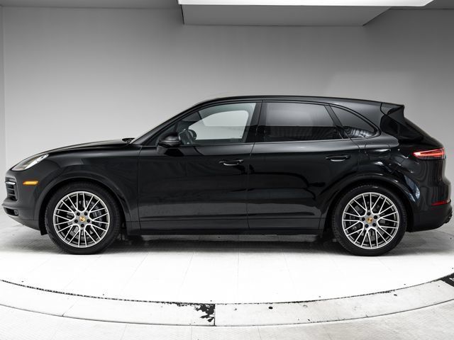 Certified 2023 Porsche Cayenne Platinum Edition AWD/4WD image 2