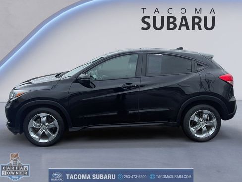 Used 2017 Honda HR-V EX image 2