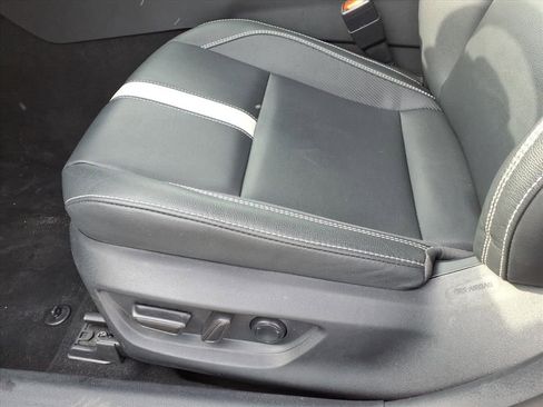 Certified 2025 Toyota Camry SE image 16