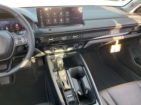 New 2026 Honda Accord EX-L image 10