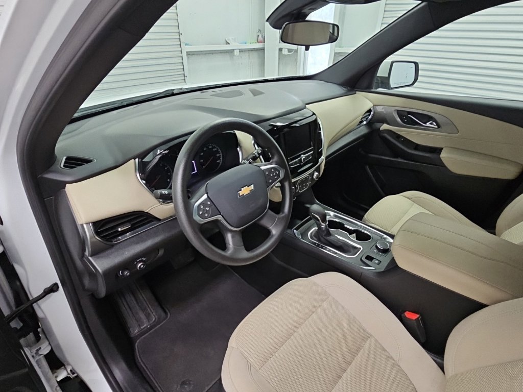 Used 2024 Chevrolet Traverse LS w/ Safety Package FWD image 12