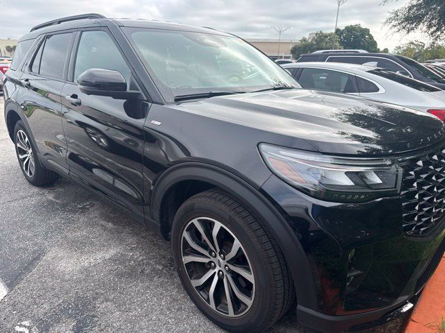 Used 2025 Ford Explorer ST-Line AWD/4WD image 8