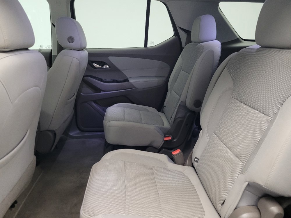 Used 2019 Chevrolet Traverse LT FWD image 18
