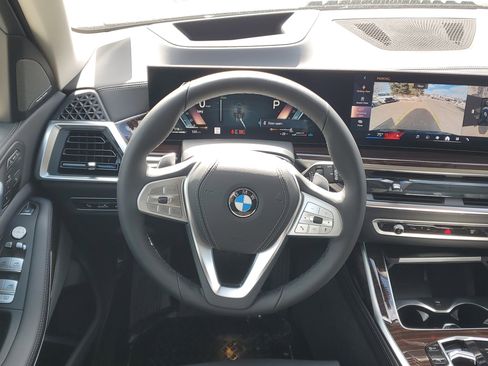 New 2026 BMW X7 xDrive40i w/ Premium Package image 23