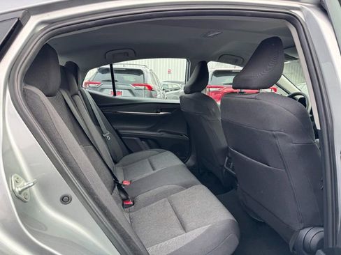 Used 2025 Toyota Camry LE image 10