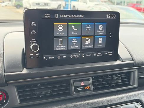 Used 2025 Honda Pilot TrailSport image 23
