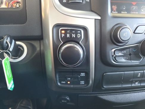 Used 2015 RAM 1500 Classic SLT w/ Luxury Group AWD/4WD image 48