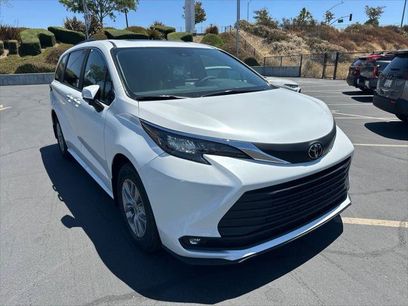 Used 2026 Toyota Sienna XLE