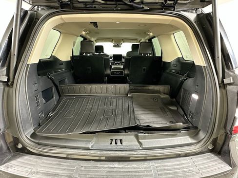 Used 2024 Ford Expedition XLT image 27