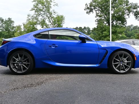 Used 2025 Subaru BRZ Limited w/ Popular Package 2 RWD image 10