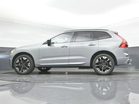 New 2026 Volvo XC60 B5 Plus w/ Protection Package Premier image 41