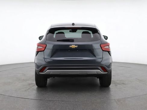 Used 2025 Chevrolet Trax LT w/ LT Convenience Package FWD image 7