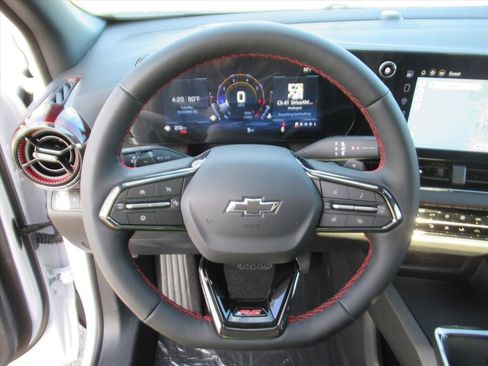 New 2026 Chevrolet Equinox RS w/ Convenience Package III image 17