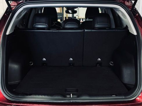 Used 2022 Jeep Compass Limited image 10