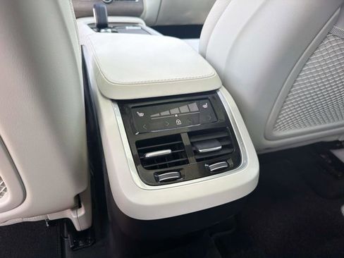 Used 2023 Volvo XC90 B6 Plus AWD/4WD image 16