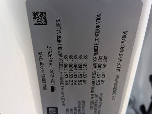 Used 2021 GMC Yukon XL Denali image 42