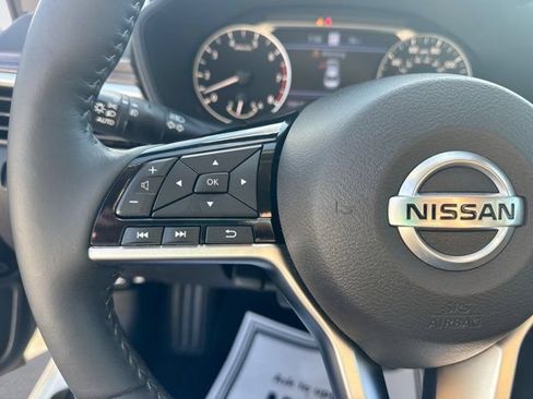Used 2022 Nissan Altima 2.5 SL FWD image 27