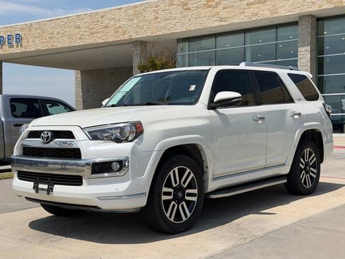Used 2017 Toyota 4Runner Limited AWD/4WD image 8